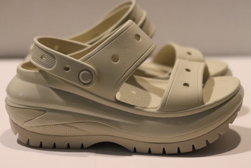 Crocs Mega Crush Sandal Sz 9